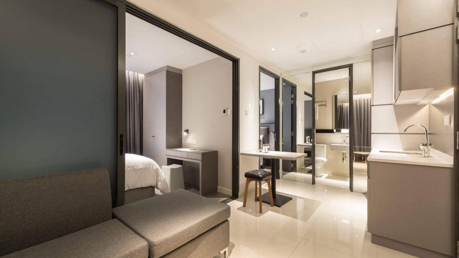 Komune Living Hotel