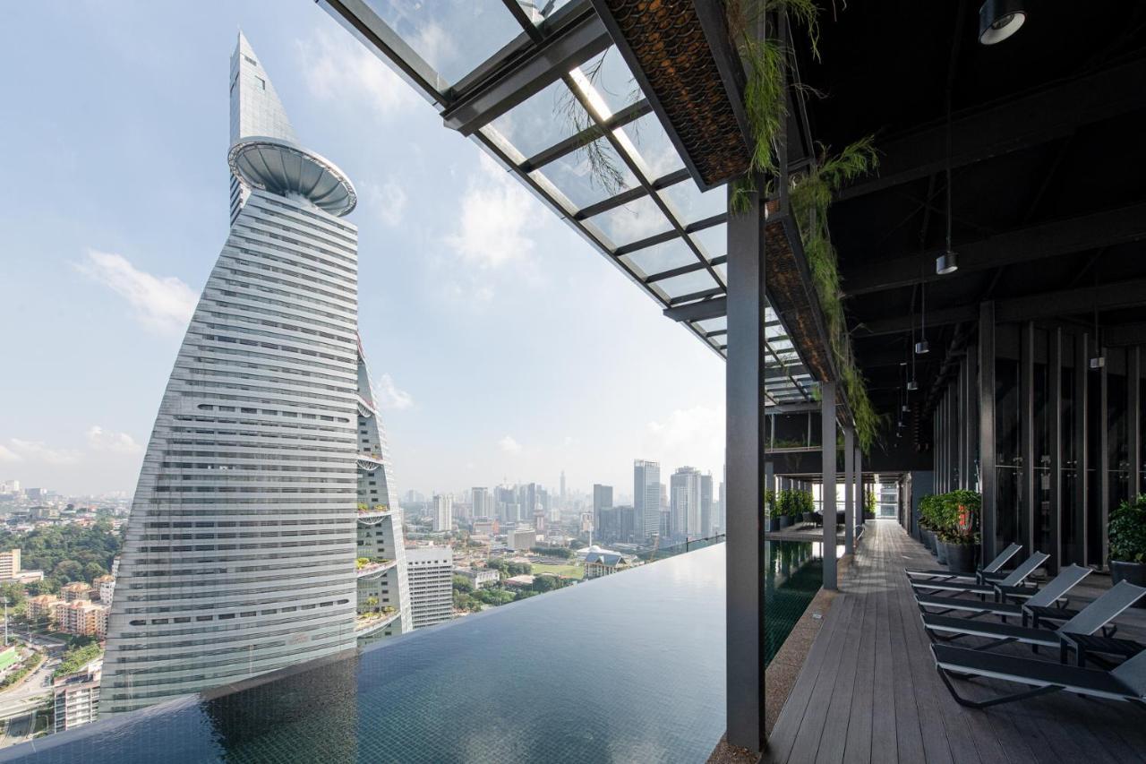Komune Living Hotel 3*